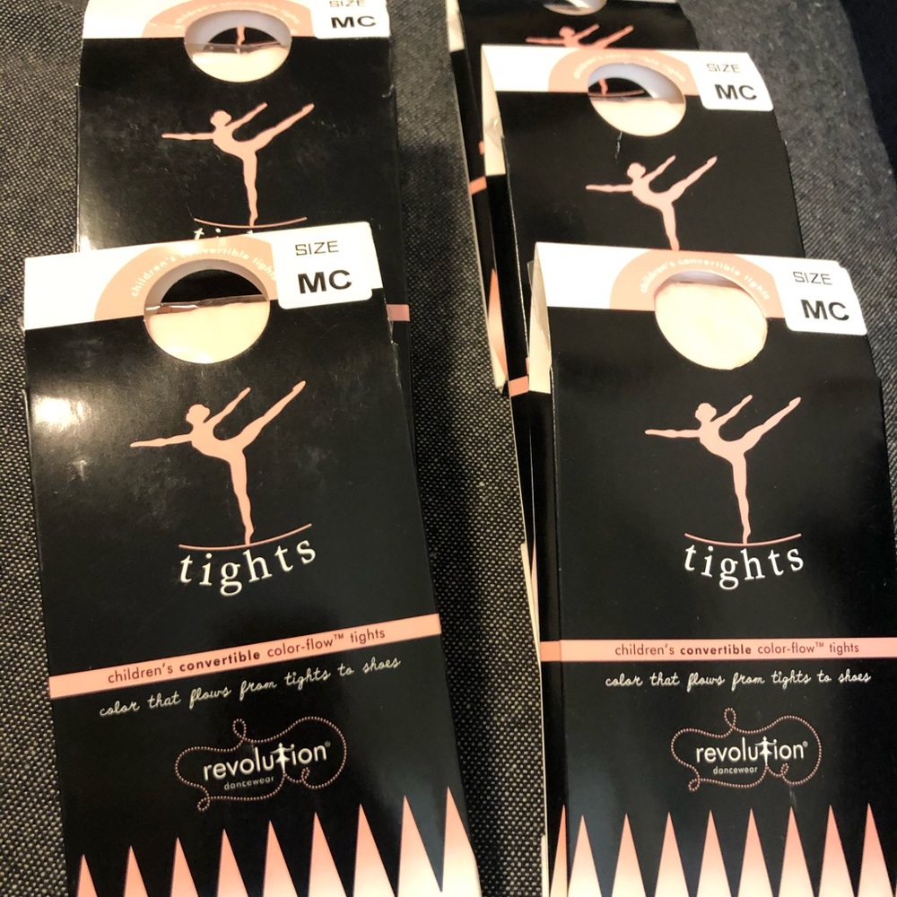 NWT  tights Tan color medium size one for 9$